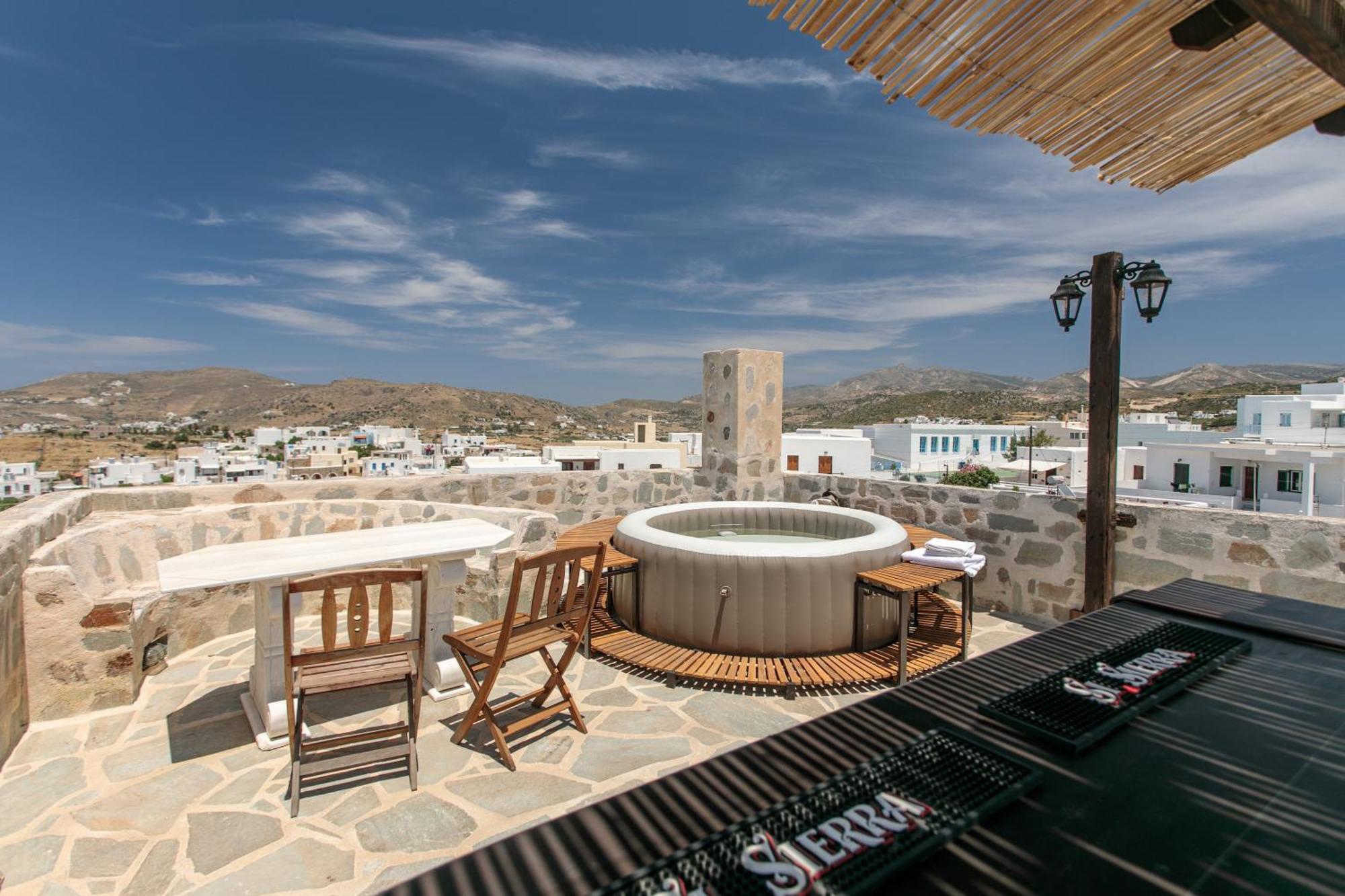 Themed House "Castle Halaros" View 17Th Century Villa Glinado Naxos Exterior photo