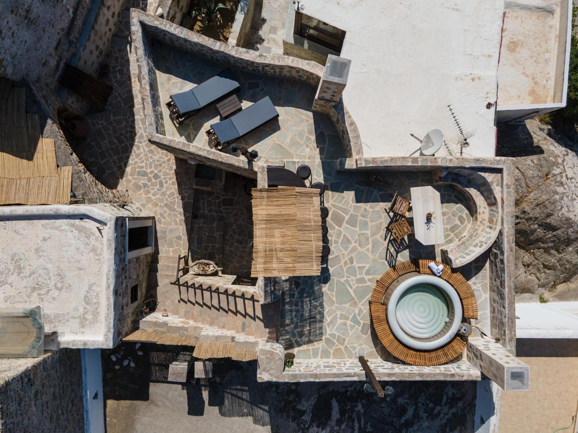 Themed House "Castle Halaros" View 17Th Century Villa Glinado Naxos Exterior photo